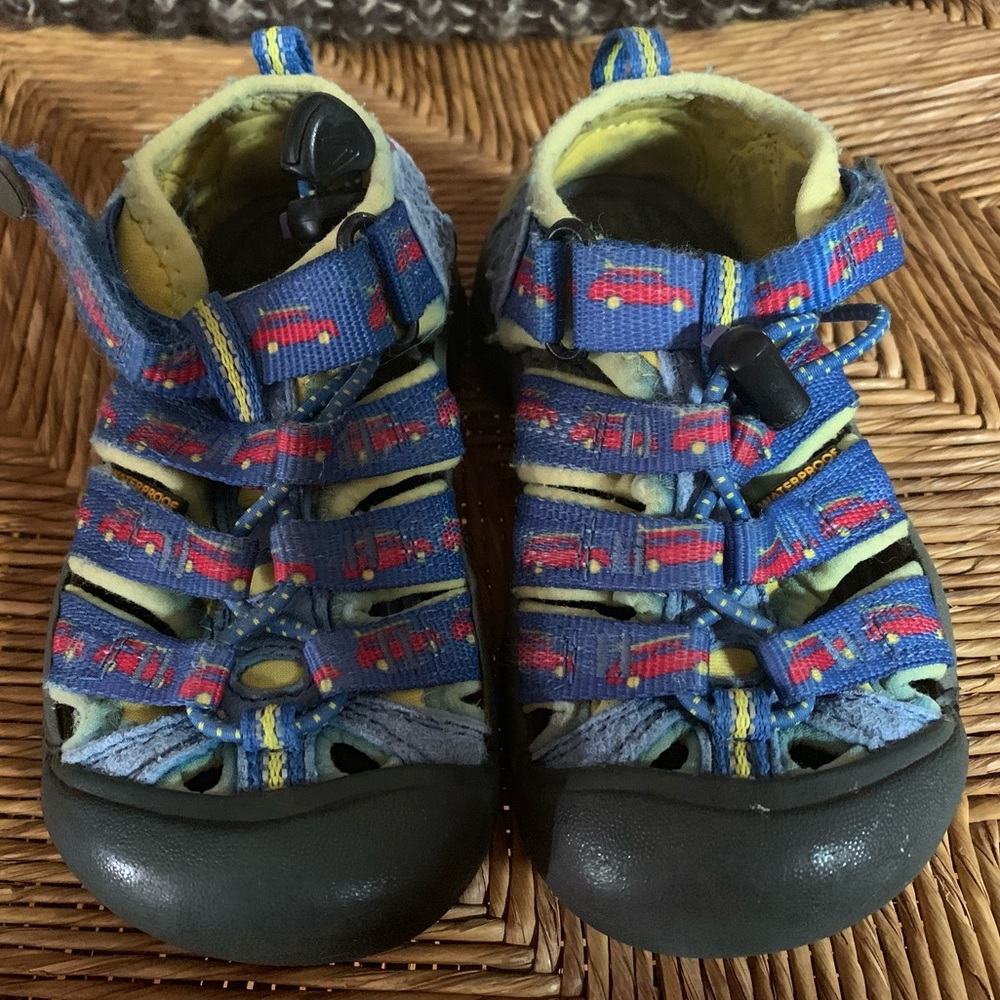 Keen size 9